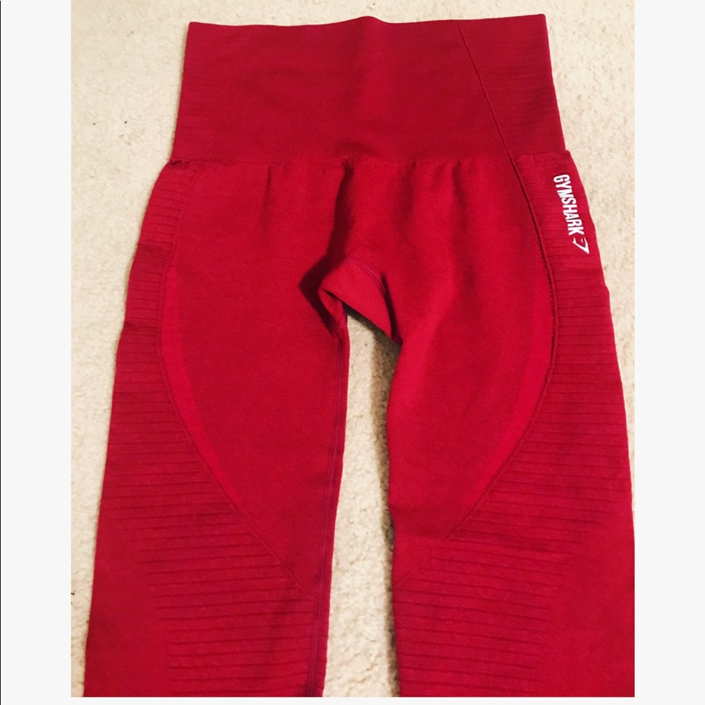 Gymshark high waist seamless cropped leggings.